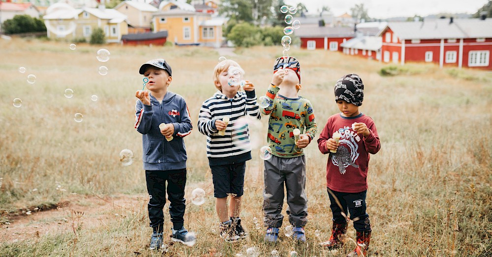 Barnskötare inom småbarnspedagogik - Porvoon kaupunki