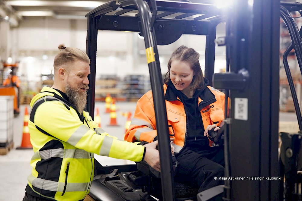 Tuntiopettaja, varastologistiikka, Stadin ammattiopisto - Fostrans-och utbildningssektorn